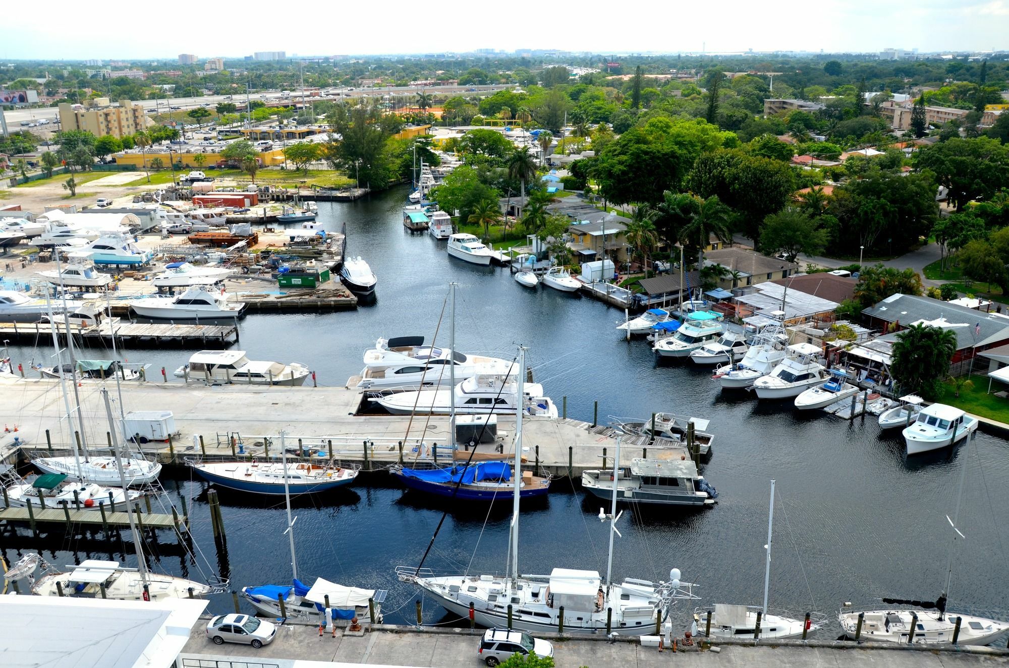 Riviera Luxury Living At River Oaks Marina And Tower Маямі Екстер'єр фото