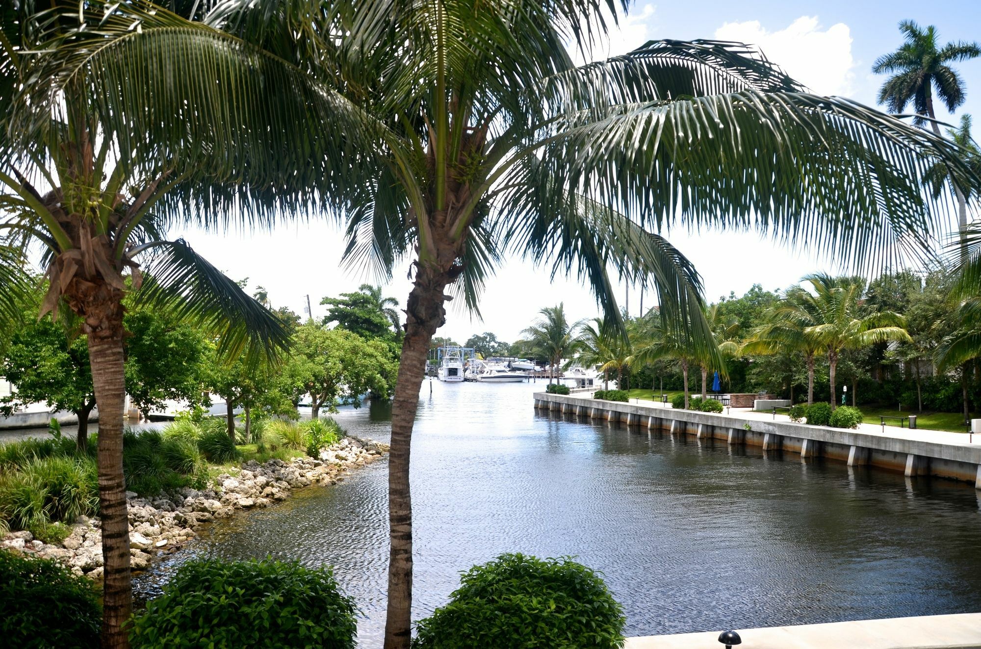Riviera Luxury Living At River Oaks Marina And Tower Маямі Екстер'єр фото